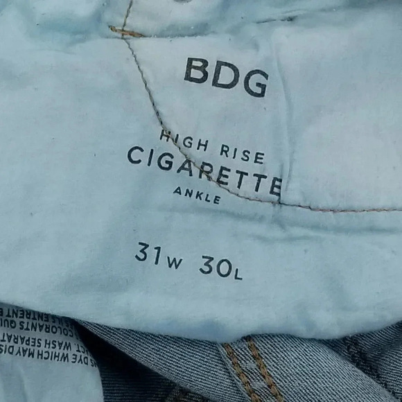 BDG 31X30 High Rise Cigarette Ankle Women's Jeans - Picture 4 of 9
